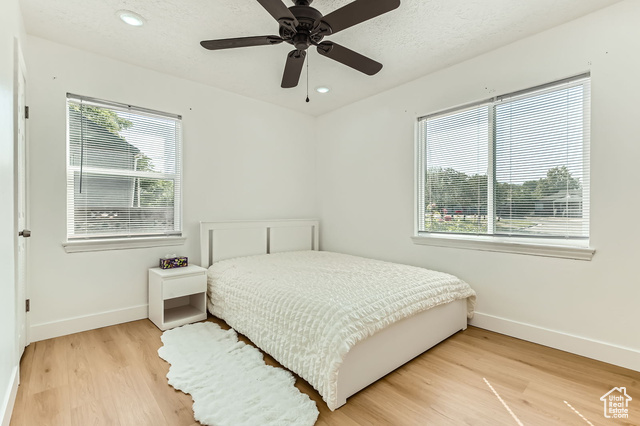 180 E Ross Dr