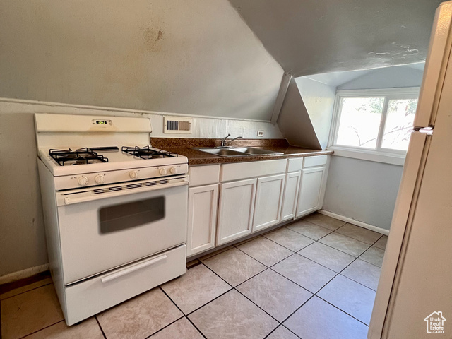 Photo 15 for MLS #2092150 at 660 E 23rd St