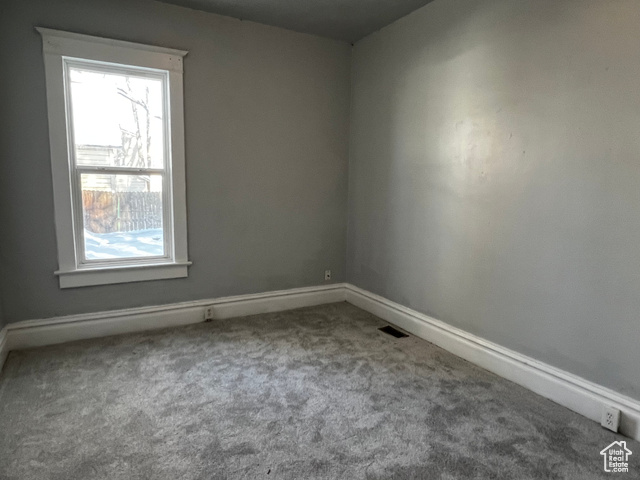 Photo 6 for MLS #2092150 at 660 E 23rd St