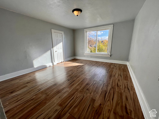 Photo 12 for MLS #2092150 at 660 E 23rd St