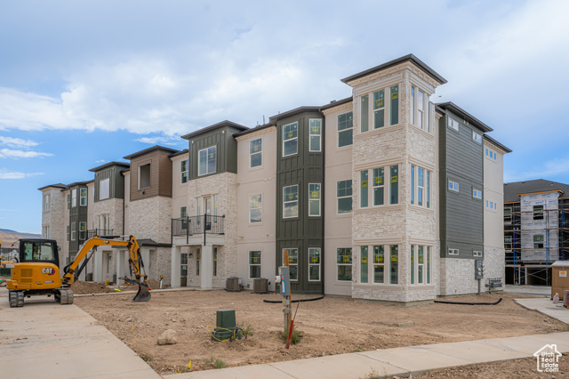 MLS #2092165 - 6507 W Skyline Loop Ln #D203