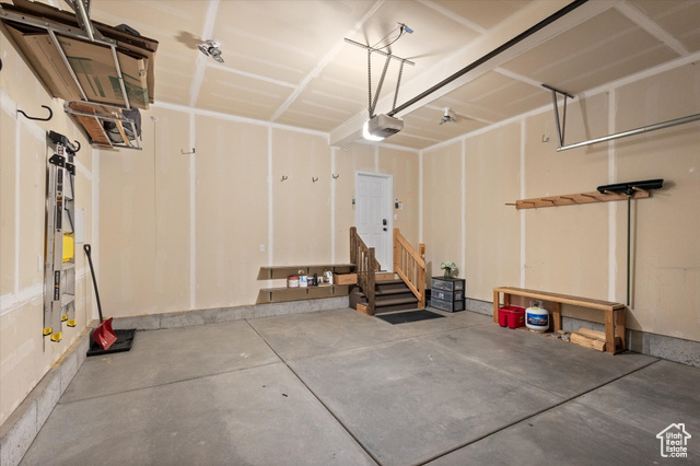 Photo 30 for MLS #2092202 at 1076 W Abigail Dr