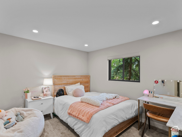 Photo 31 for MLS #2092203 at 2842 E Oakbrook Cir