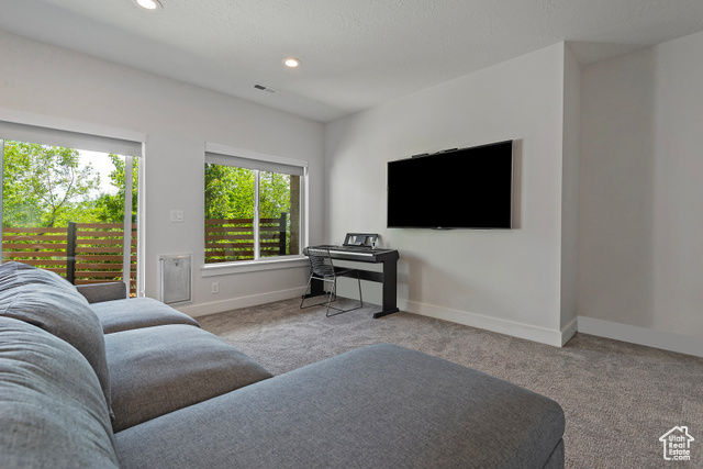 Photo 42 for MLS #2092246 at 68 E Columbus Ct