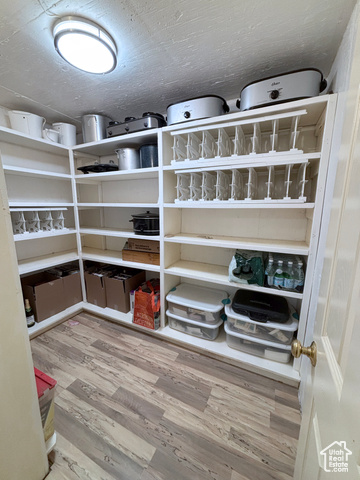Photo 16 for MLS #2092251 at 289 W Count Fleet Rd