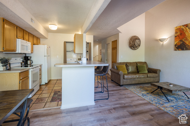 Photo 11 for MLS #2092306 at 3287 E Fairway Loop
