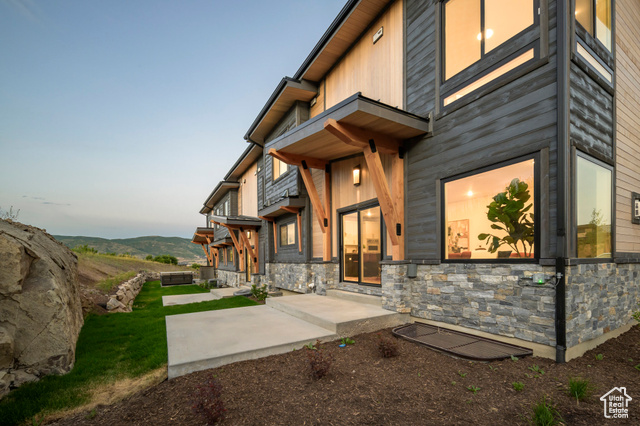 Photo 3 for MLS #2092317 at 1922 W Dotterel Cir #19