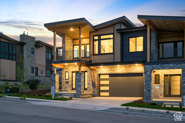 Photo 2 for MLS #2092317 at 1922 W Dotterel Cir #19