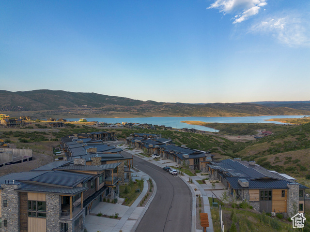 Photo 4 for MLS #2092317 at 1922 W Dotterel Cir #19