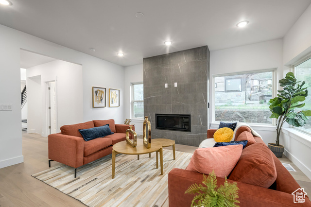 Photo 9 for MLS #2092317 at 1922 W Dotterel Cir #19
