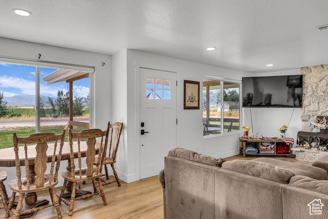 Photo 21 for MLS #2092320 at 5098 W Hatton Rd