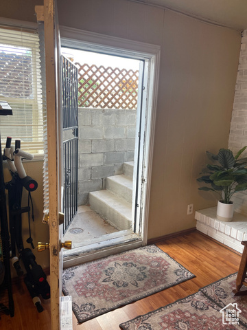 Photo 9 for MLS #2092321 at 1086 W Wenco Dr