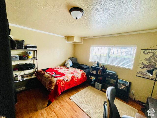 Photo 11 for MLS #2092321 at 1086 W Wenco Dr