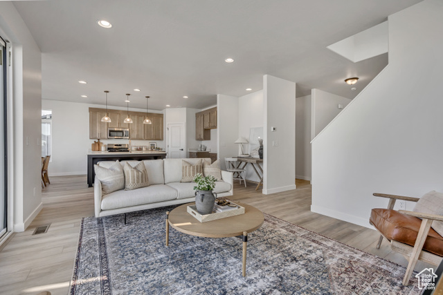 Photo 11 for MLS #2092396 at 6761 S Glade Creek Dr #229
