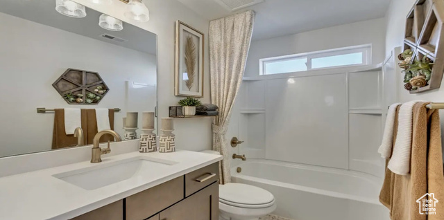 Photo 13 for MLS #2092417 at 2158 W 2615 North #137
