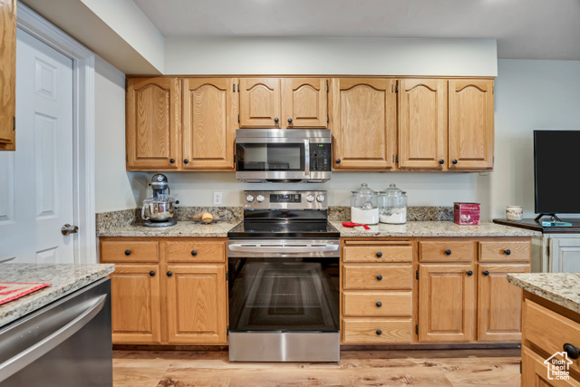 Photo 14 for MLS #2092431 at 145 N 240 East
