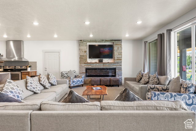 Photo 14 for MLS #2092439 at 175 S Blue Topaz Ln
