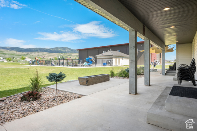 Photo 22 for MLS #2092439 at 175 S Blue Topaz Ln