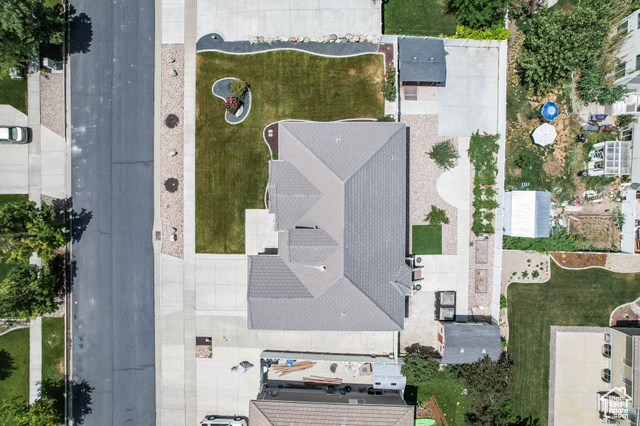 Photo 40 for MLS #2092447 at 270 Amsterdam Dr