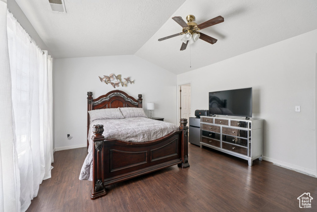 Photo 16 for MLS #2092452 at 1213 E 540 North