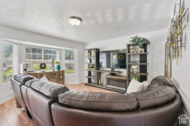 Photo 4 for MLS #2092452 at 1213 E 540 North