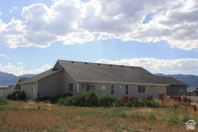 Photo 35 for MLS #2092470 at 539 S Chan Dr