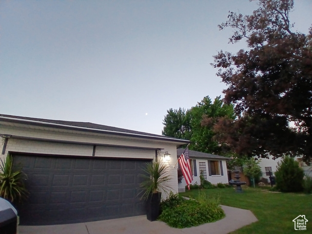 1584 E PETUNIA WAY, Sandy UT 84092