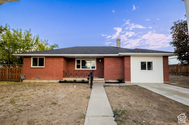 Photo 2 - 689 W 250 North, Vernal UT 84078