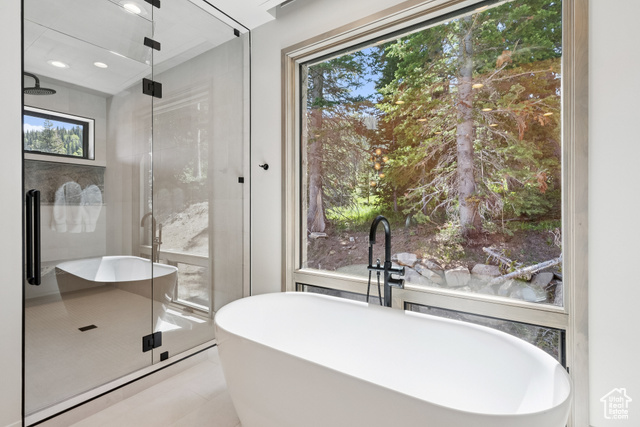 Photo 21 for MLS #2092528 at 323 White Pine Canyon Rd