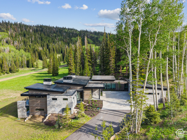 Photo 19 for MLS #2092528 at 323 White Pine Canyon Rd