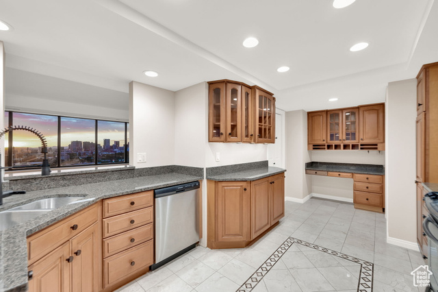 Photo 10 for MLS #2092534 at 426 S 1000 East #707