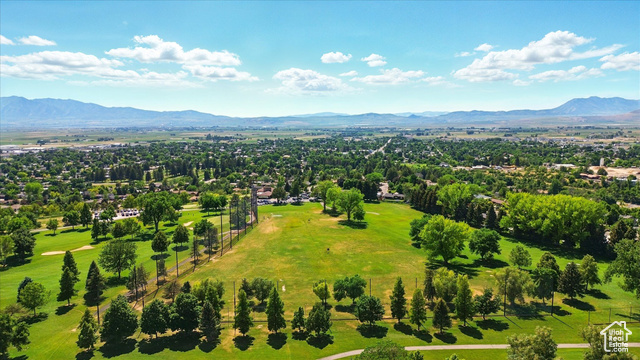 Photo 39 for MLS #2092565 at 130 Summit Dr