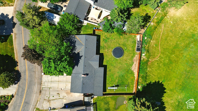 Photo 32 for MLS #2092565 at 130 Summit Dr