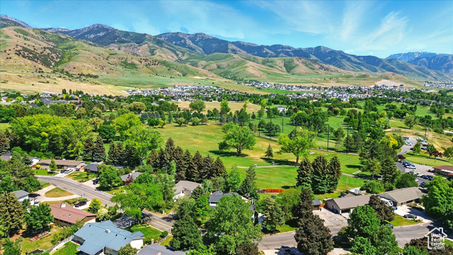 Photo 36 for MLS #2092565 at 130 Summit Dr