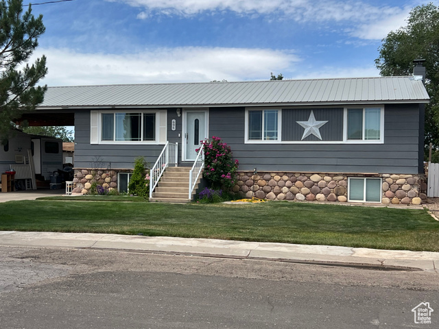 696 S 100 E, Roosevelt UT 84066