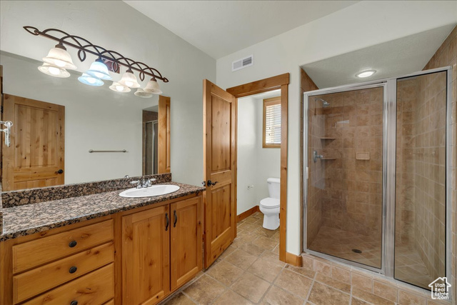 Photo 14 for MLS #2092590 at 393 N Crestline Cir