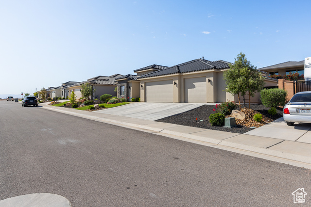 Photo 64 for MLS #2092620 at 2723 S Varano Way