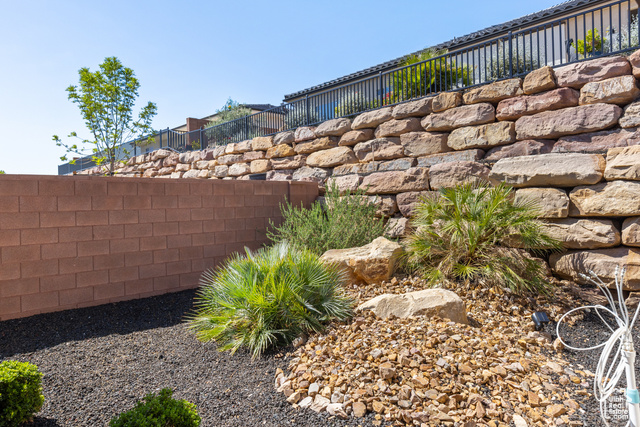 Photo 13 for MLS #2092620 at 2723 S Varano Way