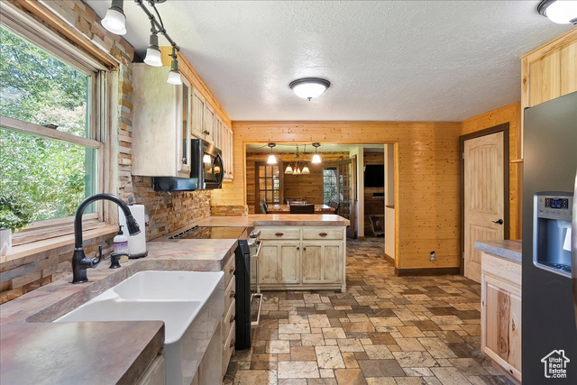 Photo 22 for MLS #2092621 at 409 N 9000 East