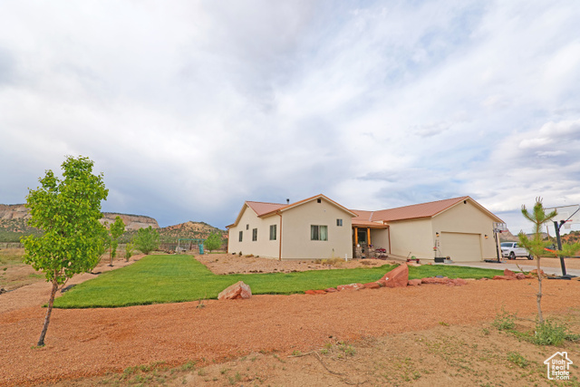 Photo 3 for MLS #2092644 at 7395 N Johnson Canyon Rd
