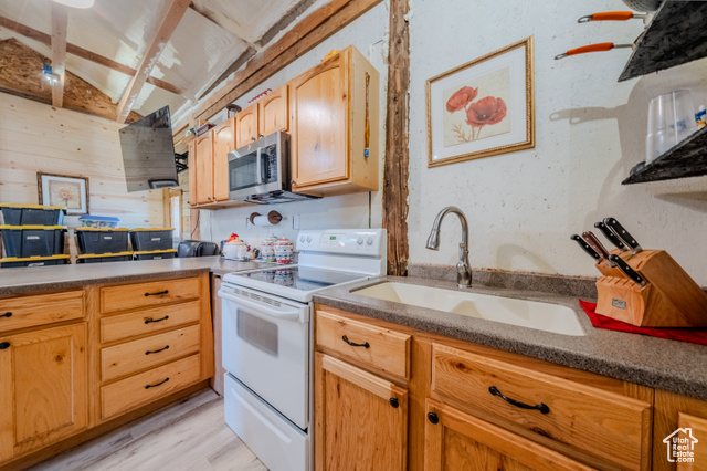 Photo 42 for MLS #2092644 at 7395 N Johnson Canyon Rd