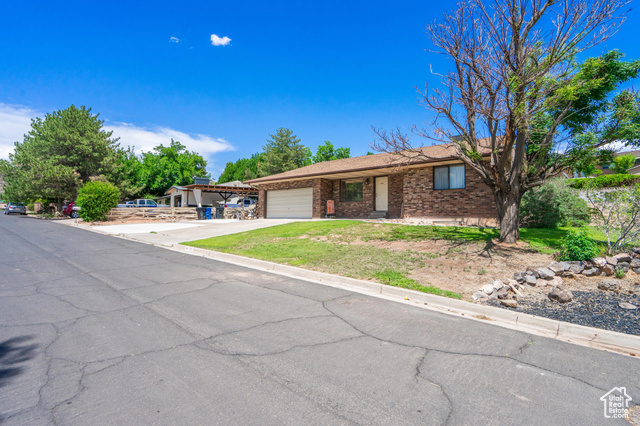Photo 3 for MLS #2092665 at 737 Carma Way