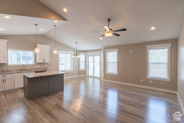 Photo 2 for MLS #2092677 at 3867 N Chapman Dr