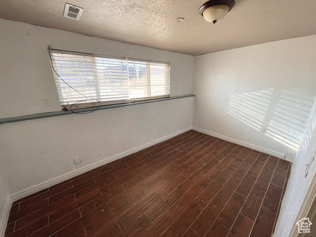 Photo 17 for MLS #2092680 at 5586 W Highwood Dr