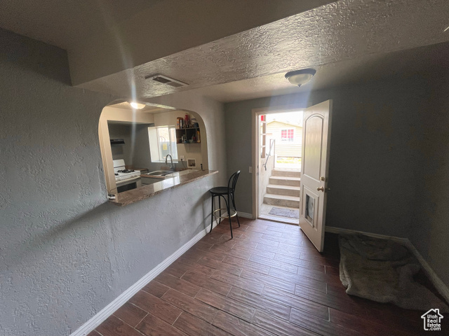 Photo 16 for MLS #2092680 at 5586 W Highwood Dr