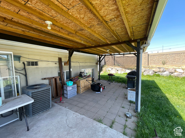 Photo 24 for MLS #2092680 at 5586 W Highwood Dr