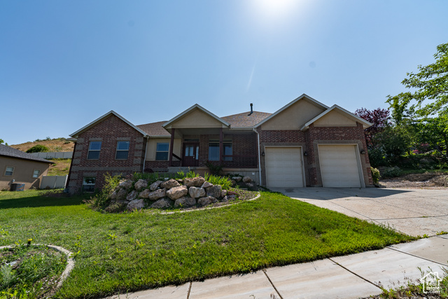 271 E EAGLE RIDGE DR, North Salt Lake UT 84054