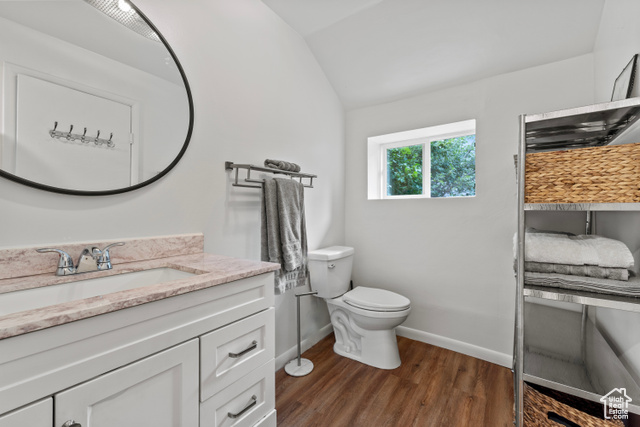Photo 28 for MLS #2092722 at 1155 N Pinecrest Canyon Rd