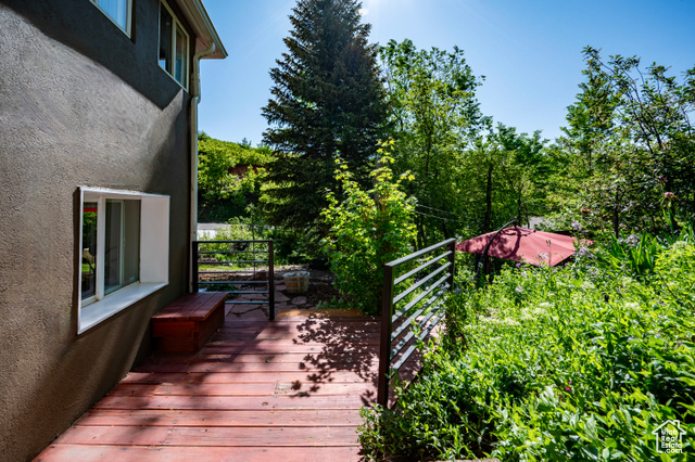 Photo 8 for MLS #2092722 at 1155 N Pinecrest Canyon Rd