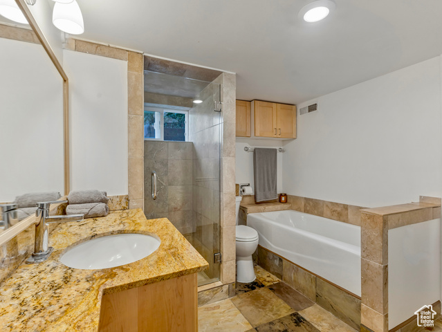 Photo 21 for MLS #2092722 at 1155 N Pinecrest Canyon Rd